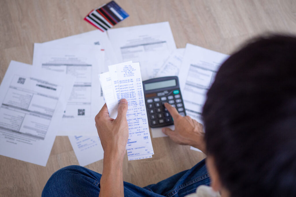 Entenda como divergências entre XML, escrituração e fechamento afetam SPED, créditos, apuração e risco fiscal da empresa.