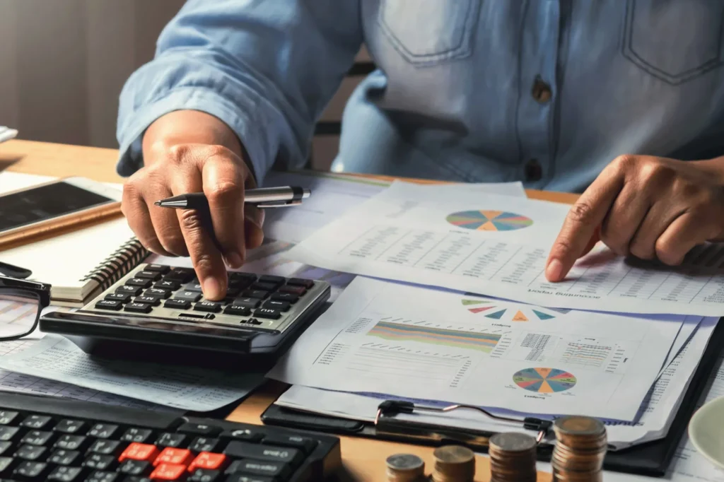 Sua empresa ainda envia nota fiscal manualmente? Entenda como automatizar XMLs, reduzir retrabalho e melhorar o controle fiscal.
